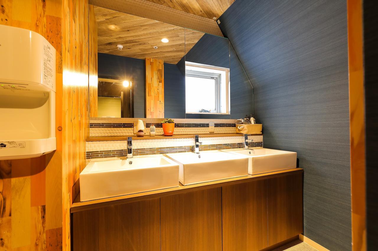 Guesthouse Kobe Nadeshikoya Exteriör bild