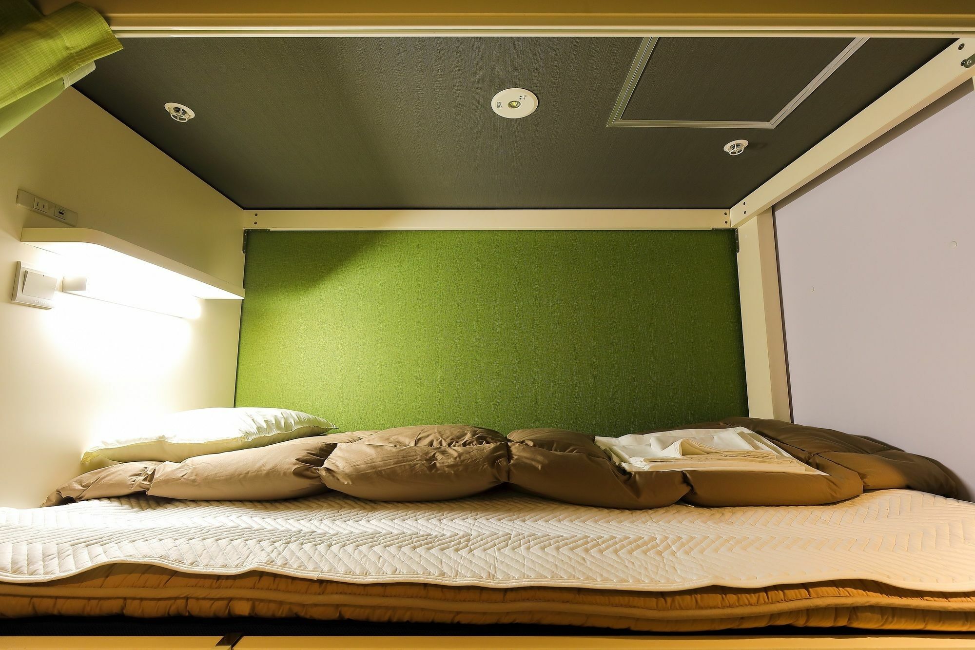 Guesthouse Kobe Nadeshikoya Exteriör bild